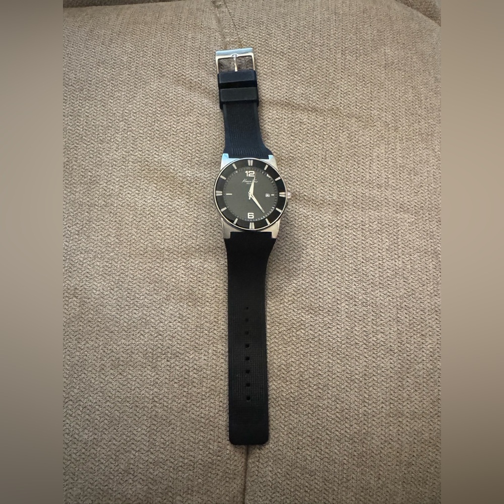Kenneth Cole Black and Silver Men's Watch, KC1831